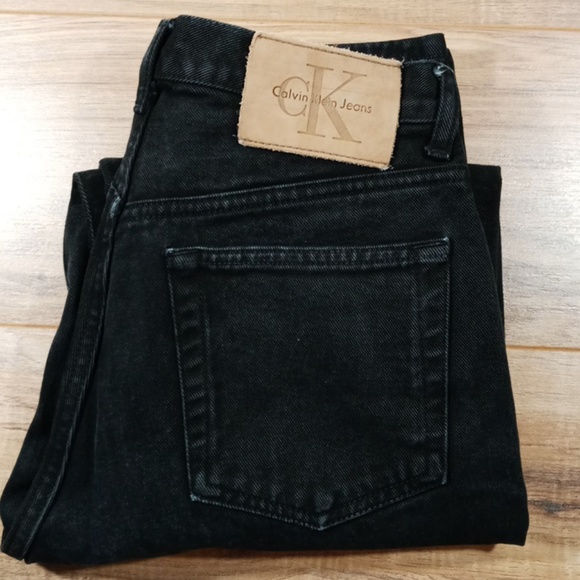 Calvin Klein Denim - Calvin Klein mom jeans (size 6)
